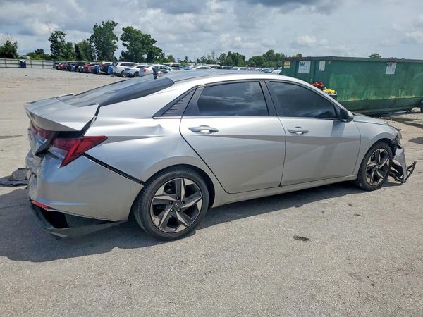 2021 HYUNDAI ELANTRA