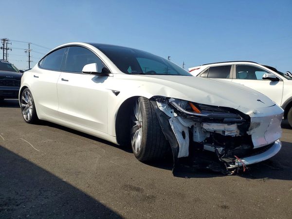 2024 TESLA MODEL 3 — Passenger 3/4