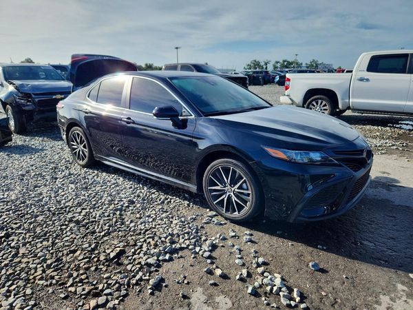 2024 TOYOTA CAMRY