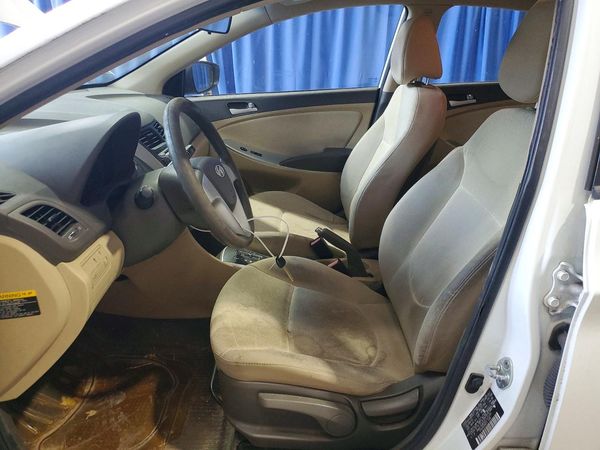 2013 HYUNDAI ACCENT GLS, GS