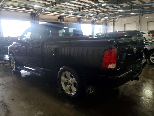 2015 RAM 1500 ST QUAD CAB 4X4