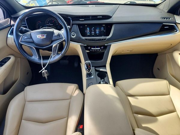 2018 CADILLAC XT5