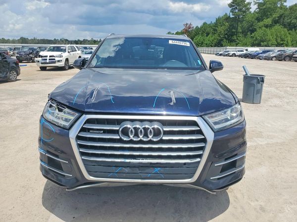 2017 AUDI Q7 quattro Premium