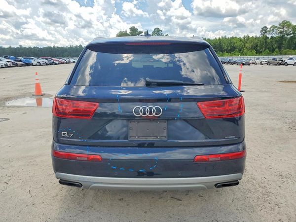 2017 AUDI Q7 quattro Premium
