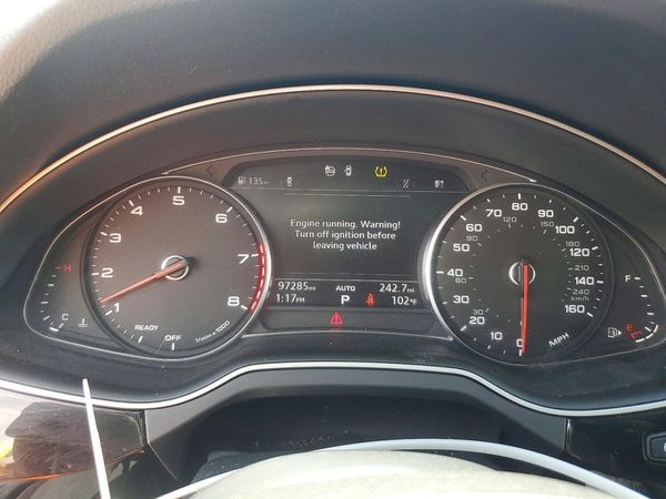 2017 AUDI Q7 quattro Premium