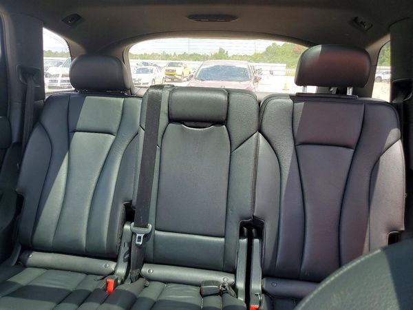 2017 AUDI Q7 quattro Premium