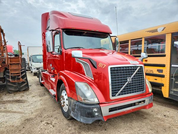 2012 VOLVO VN VNL