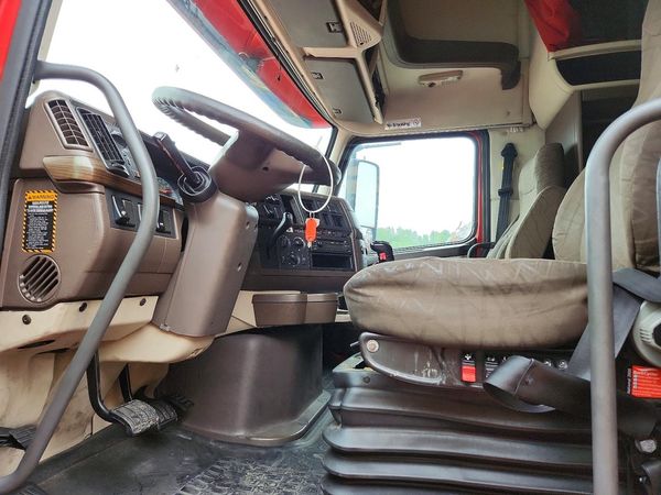 2012 VOLVO VN VNL