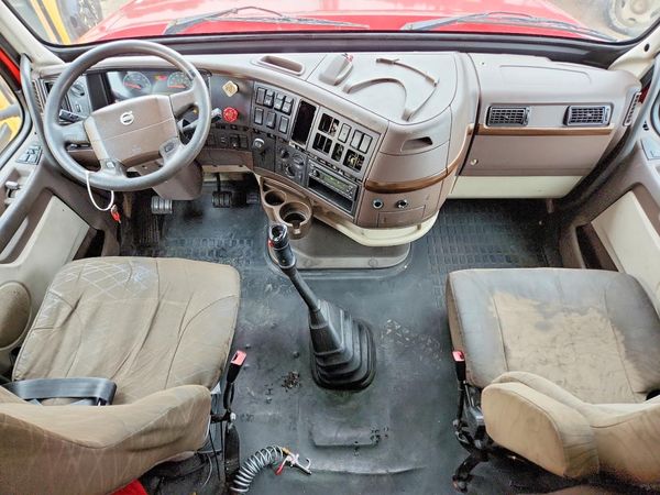 2012 VOLVO VN VNL