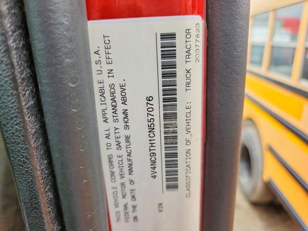 2012 VOLVO VN VNL