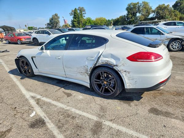 2015 PORSCHE PANAMERA Base (2WD), 4 (4WD)