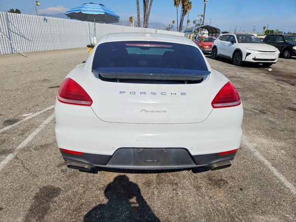 2015 PORSCHE PANAMERA Base (2WD), 4 (4WD)