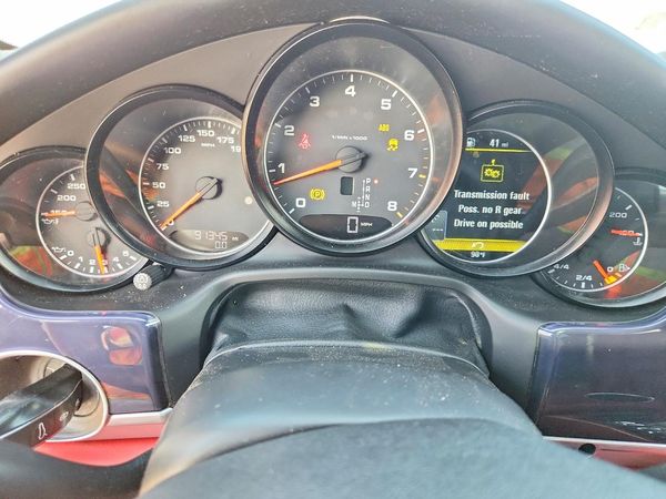 2015 PORSCHE PANAMERA Base (2WD), 4 (4WD)