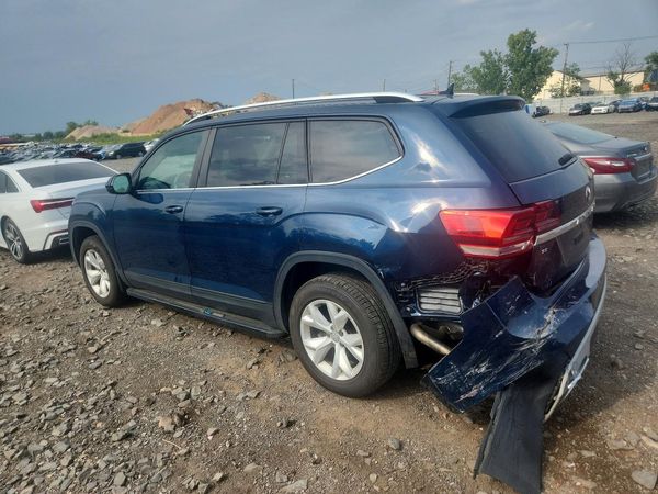 2018 VOLKSWAGEN ATLAS 4Motion SE