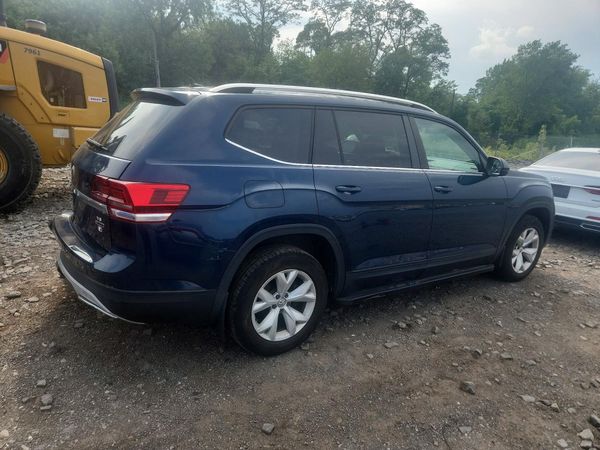 2018 VOLKSWAGEN ATLAS 4Motion SE