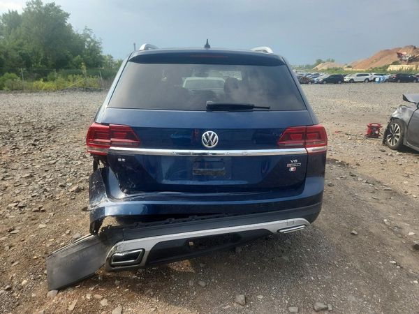 2018 VOLKSWAGEN ATLAS 4Motion SE