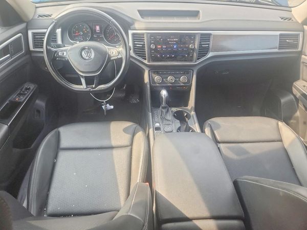 2018 VOLKSWAGEN ATLAS 4Motion SE