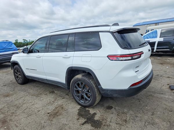 2025 JEEP GRAND CHEROKEE Laredo, Altitude