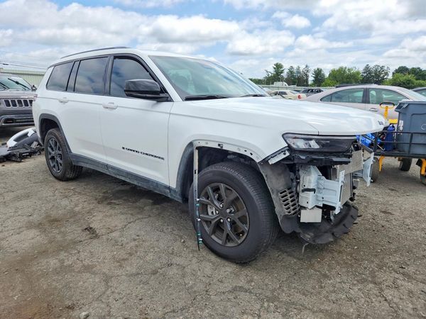 2025 JEEP GRAND CHEROKEE Laredo, Altitude
