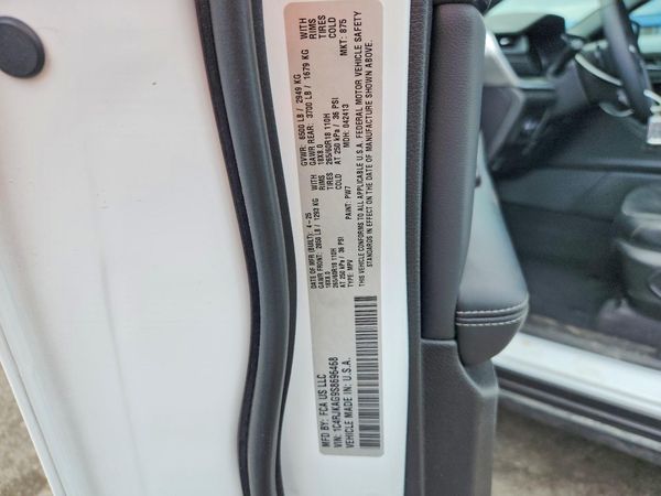 2025 JEEP GRAND CHEROKEE Laredo, Altitude