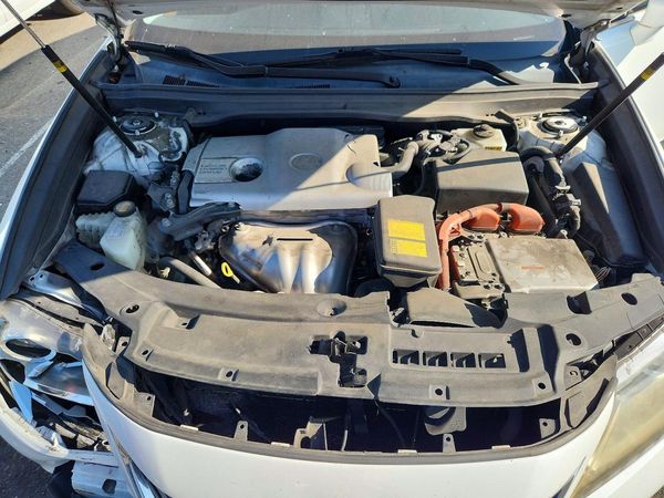 2013 LEXUS ES 300h