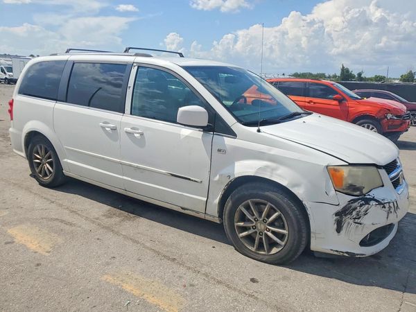 2014 DODGE GRAND CARAVAN SXT