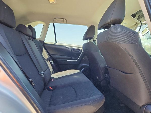 2020 TOYOTA RAV4 LE HV