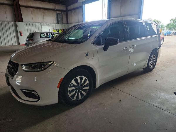 2024 CHRYSLER PACIFICA