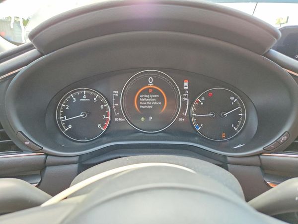 2025 MAZDA 3 Preferred Package