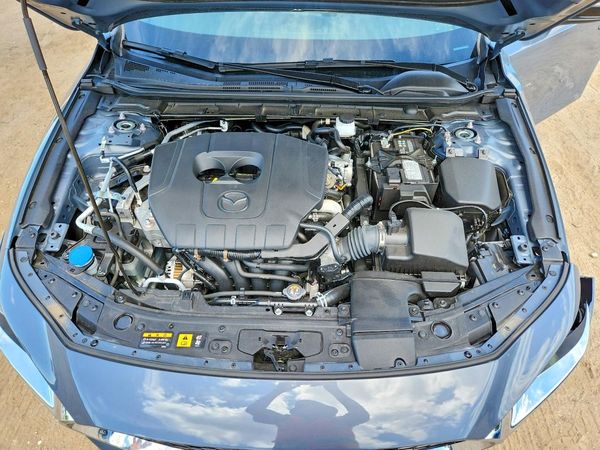 2025 MAZDA 3 Preferred Package