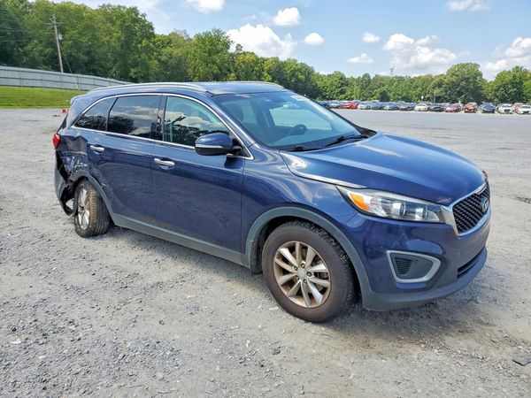 2016 KIA SORENTO L / LX