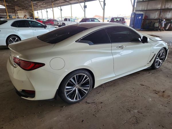 2017 INFINITI Q60