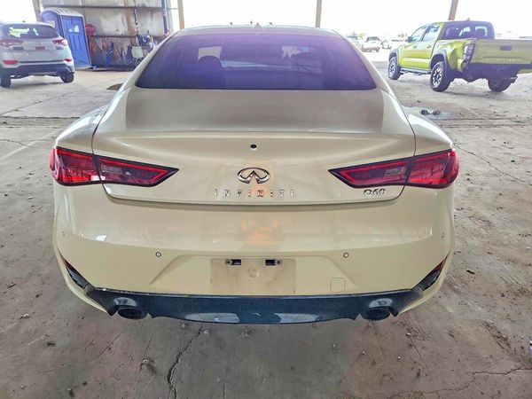 2017 INFINITI Q60