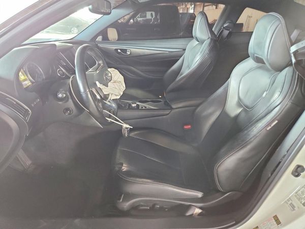 2017 INFINITI Q60