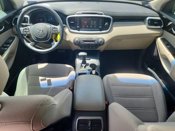 2019 KIA SORENTO L, LX, S