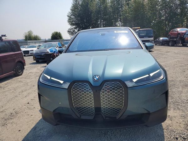2023 BMW IX