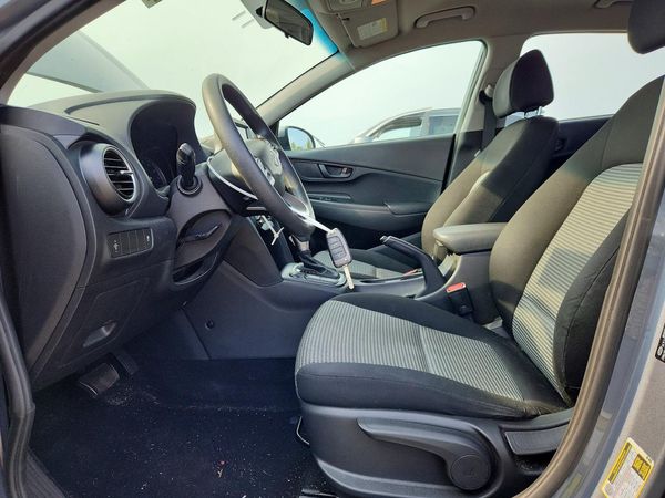 2018 HYUNDAI KONA SE