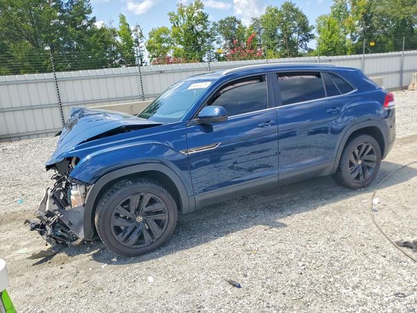 2022 VOLKSWAGEN ATLAS SE w/ Tech — Front 3/4