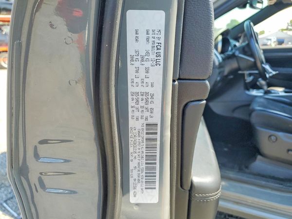 2019 JEEP GRAND CHEROKEE LAREDO 4X4