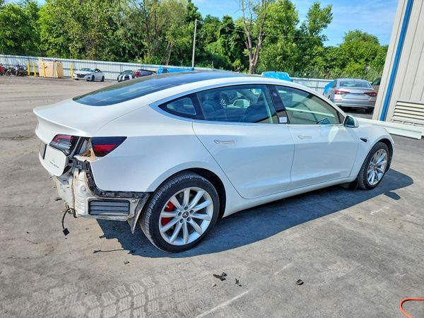 2020 TESLA MODEL 3