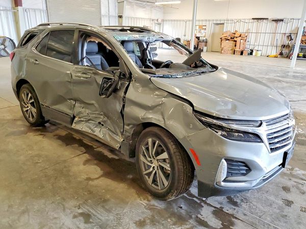 2023 CHEVROLET EQUINOX Premier (1LZ) — Passenger 3/4