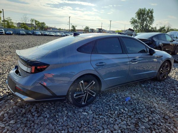 2025 HYUNDAI SONATA