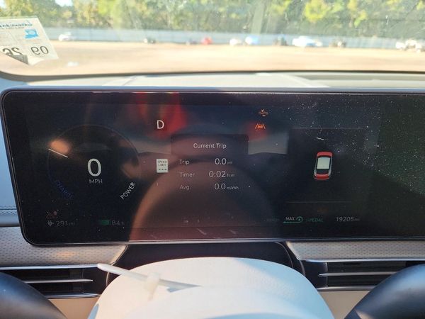2024 GENESIS GV60 AWD Advanced with 20"