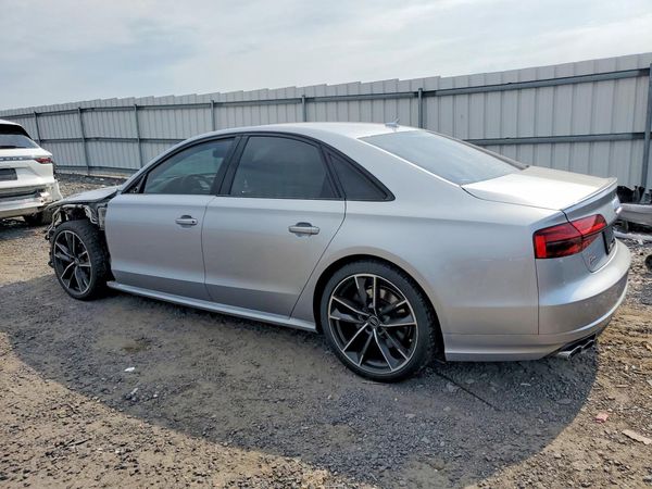 2017 AUDI S8 quattro Plus