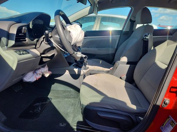 2019 HYUNDAI ELANTRA