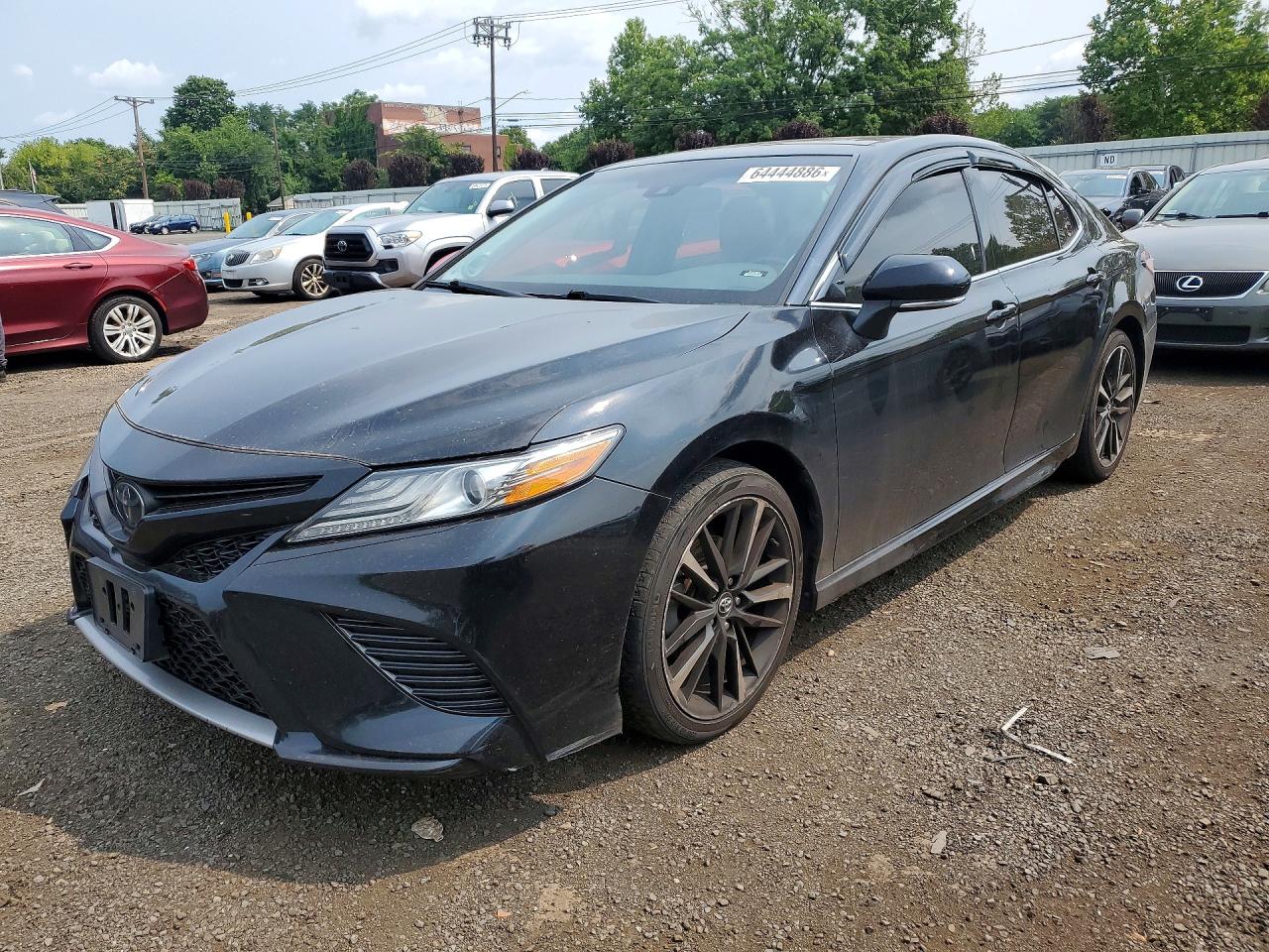 2019 TOYOTA CAMRY