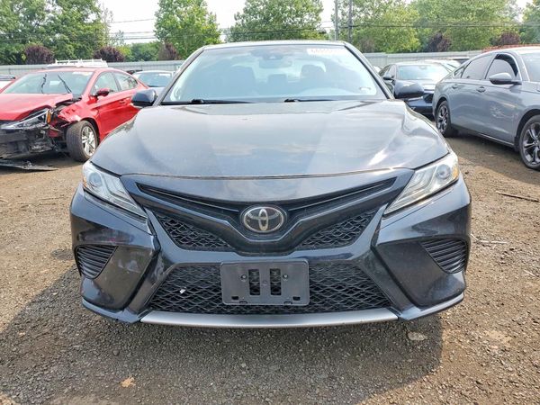 2019 TOYOTA CAMRY