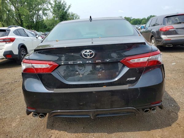 2019 TOYOTA CAMRY