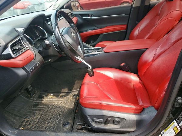 2019 TOYOTA CAMRY