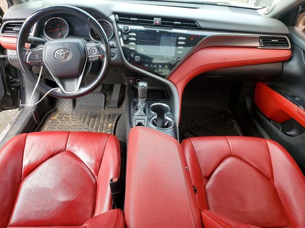 2019 TOYOTA CAMRY
